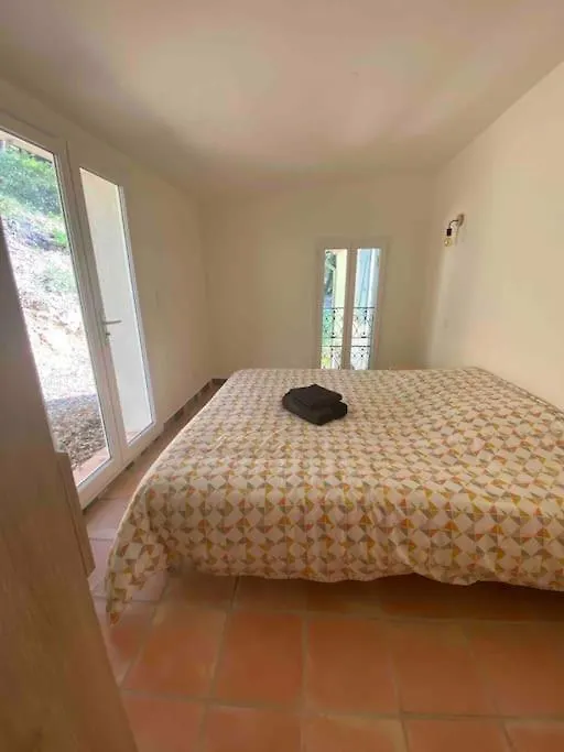 Maison De Campagne Au Milieu Des Vignes Et Piscine Meounes-les-Montrieux 0*,