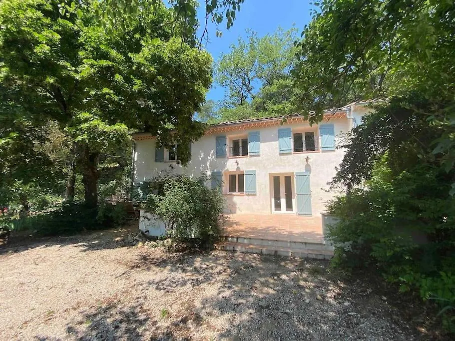 Maison De Campagne Au Milieu Des Vignes Et Piscine Meounes-les-Montrieux